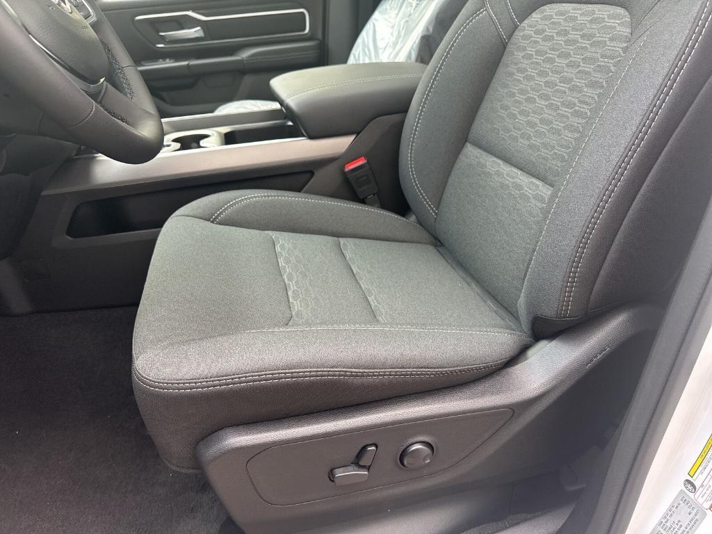 new 2025 Ram 1500 car, priced at $65,630