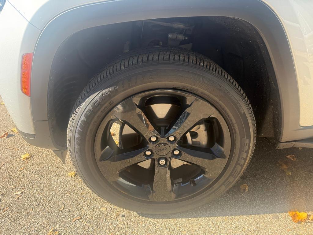 used 2023 Jeep Grand Cherokee L car, priced at $30,421