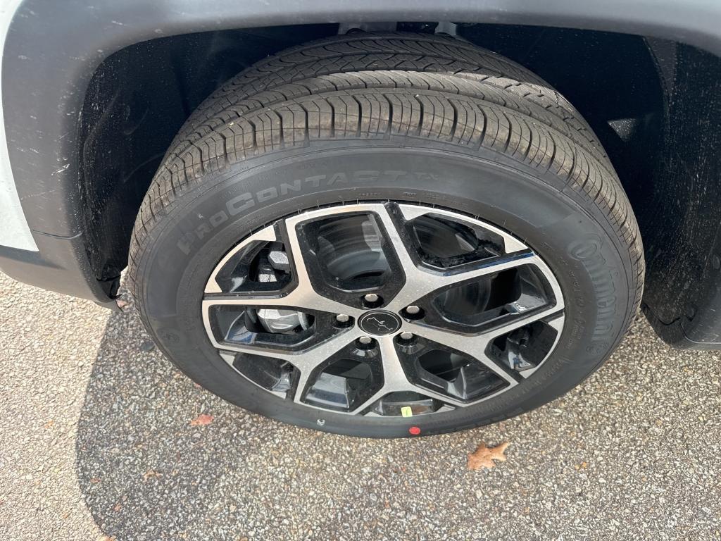 new 2025 Jeep Compass car, priced at $35,473