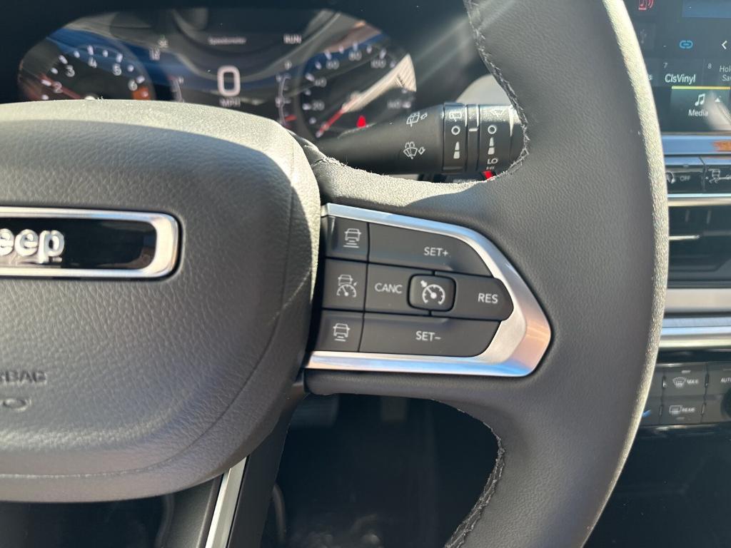 new 2025 Jeep Compass car, priced at $37,115