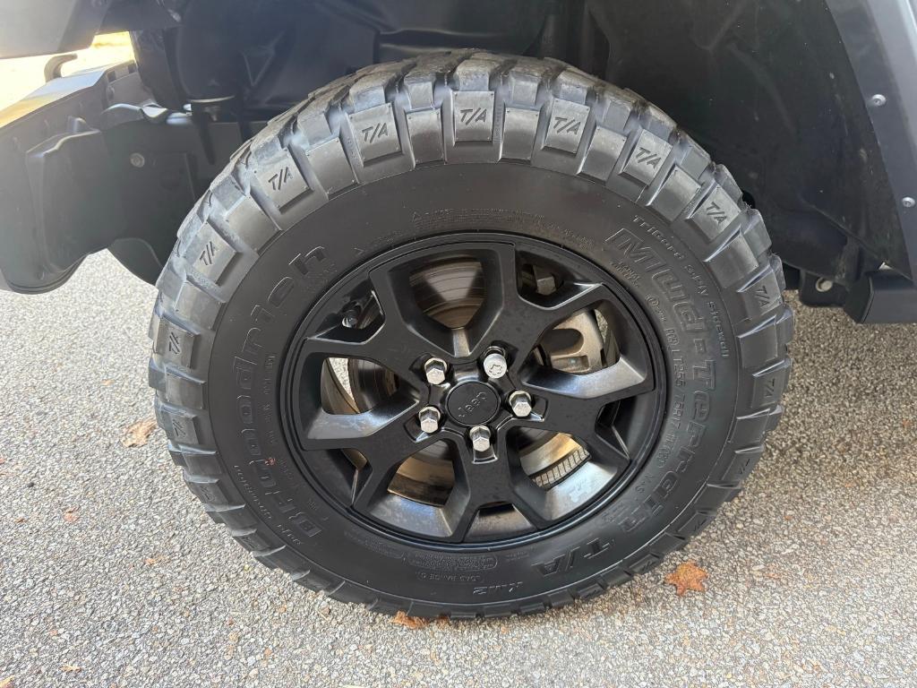 used 2021 Jeep Wrangler Unlimited car, priced at $31,830