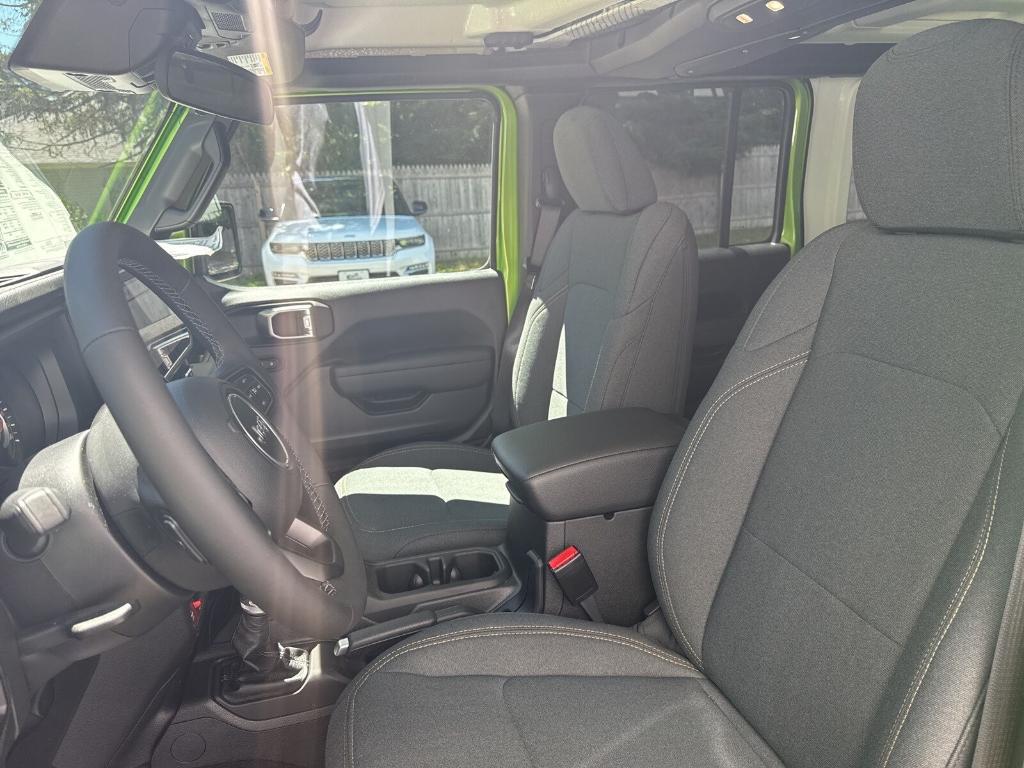 new 2025 Jeep Wrangler car, priced at $52,975