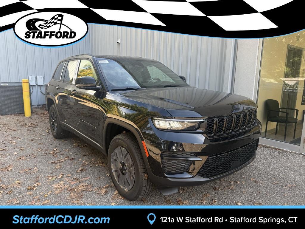 new 2025 Jeep Grand Cherokee car, priced at $45,522