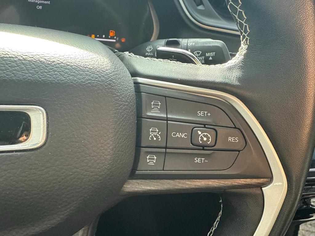 used 2022 Jeep Grand Cherokee L car, priced at $30,999