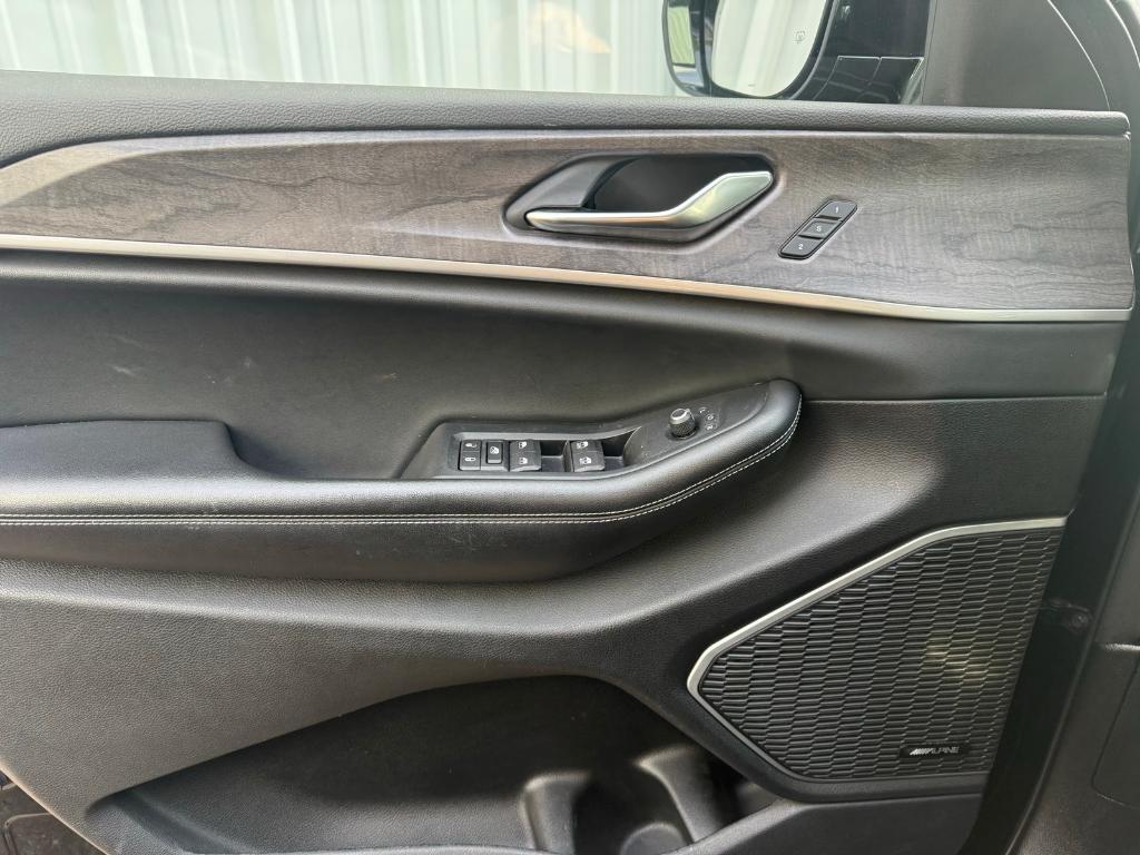 used 2022 Jeep Grand Cherokee L car, priced at $30,999