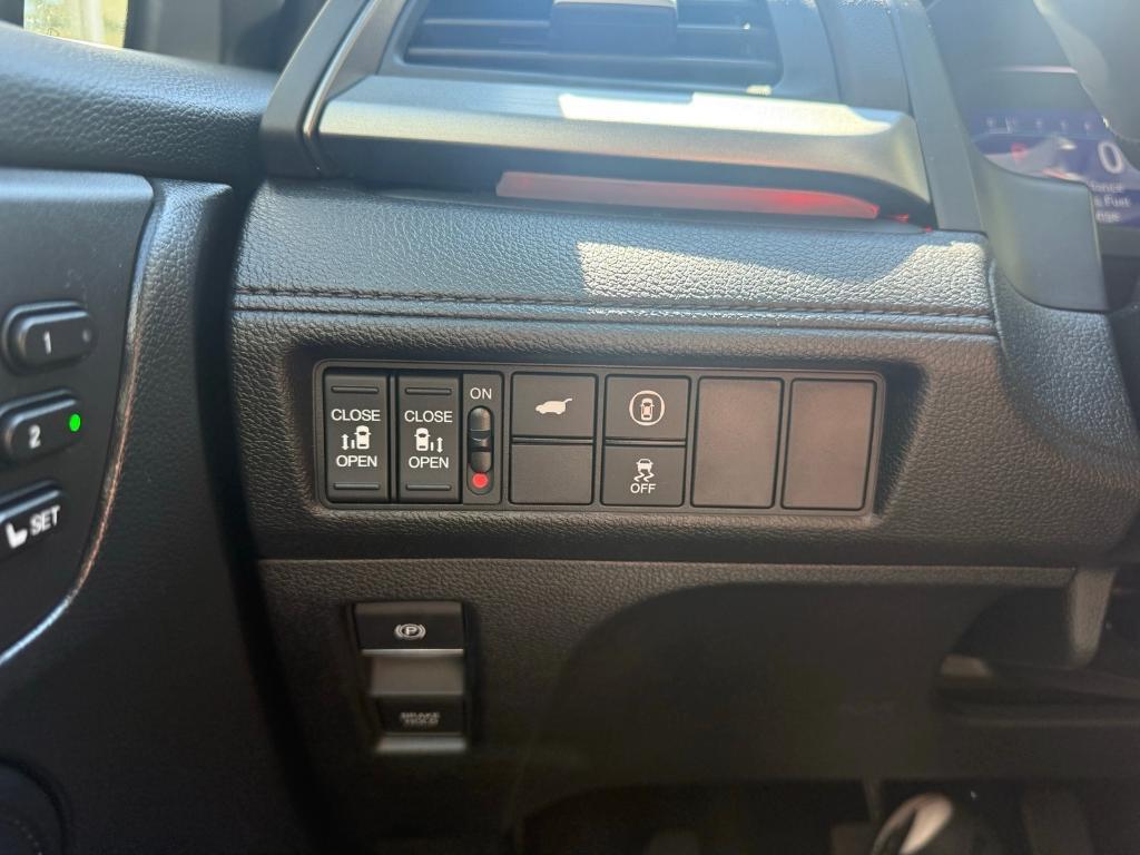 used 2024 Honda Odyssey car, priced at $38,649
