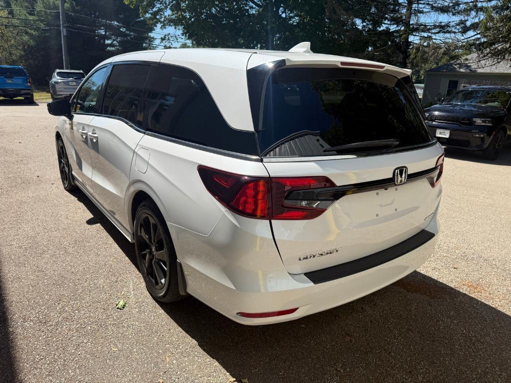 used 2024 Honda Odyssey car, priced at $38,649