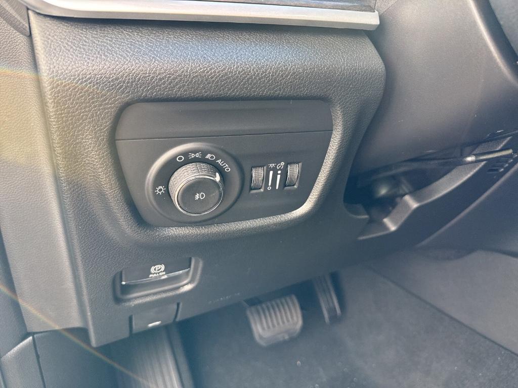 new 2025 Jeep Grand Cherokee L car, priced at $51,910