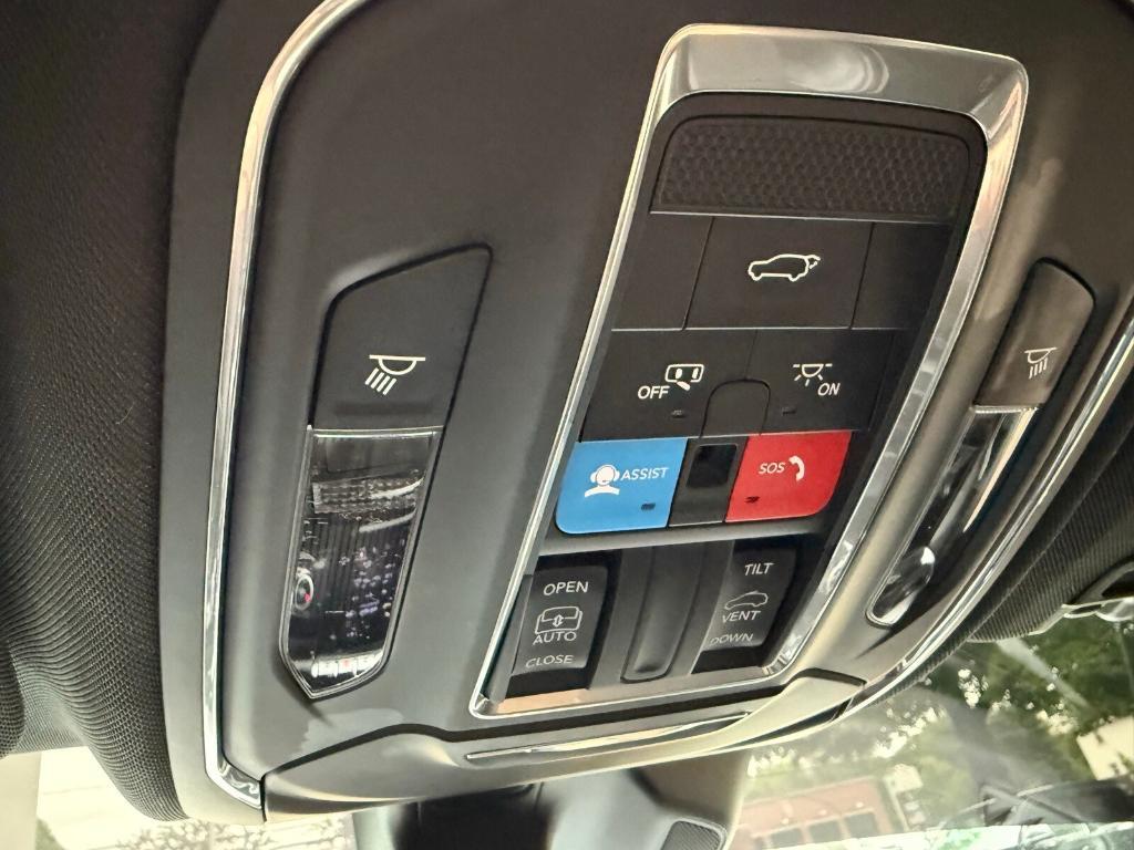 used 2023 Jeep Grand Cherokee car, priced at $31,630