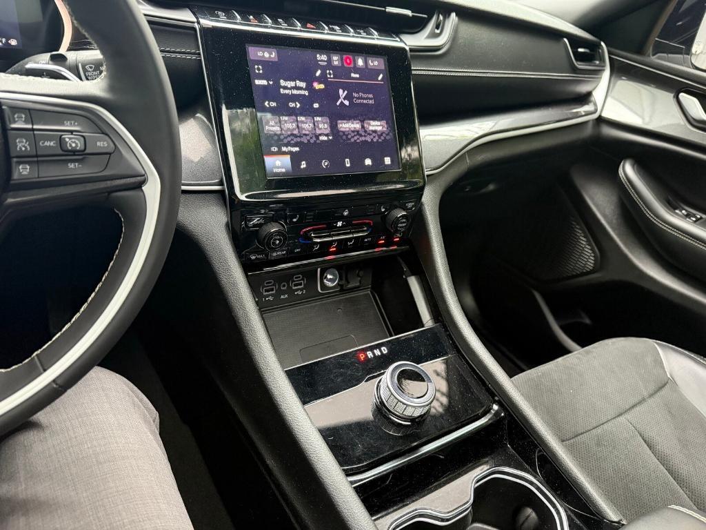 used 2023 Jeep Grand Cherokee car, priced at $31,630