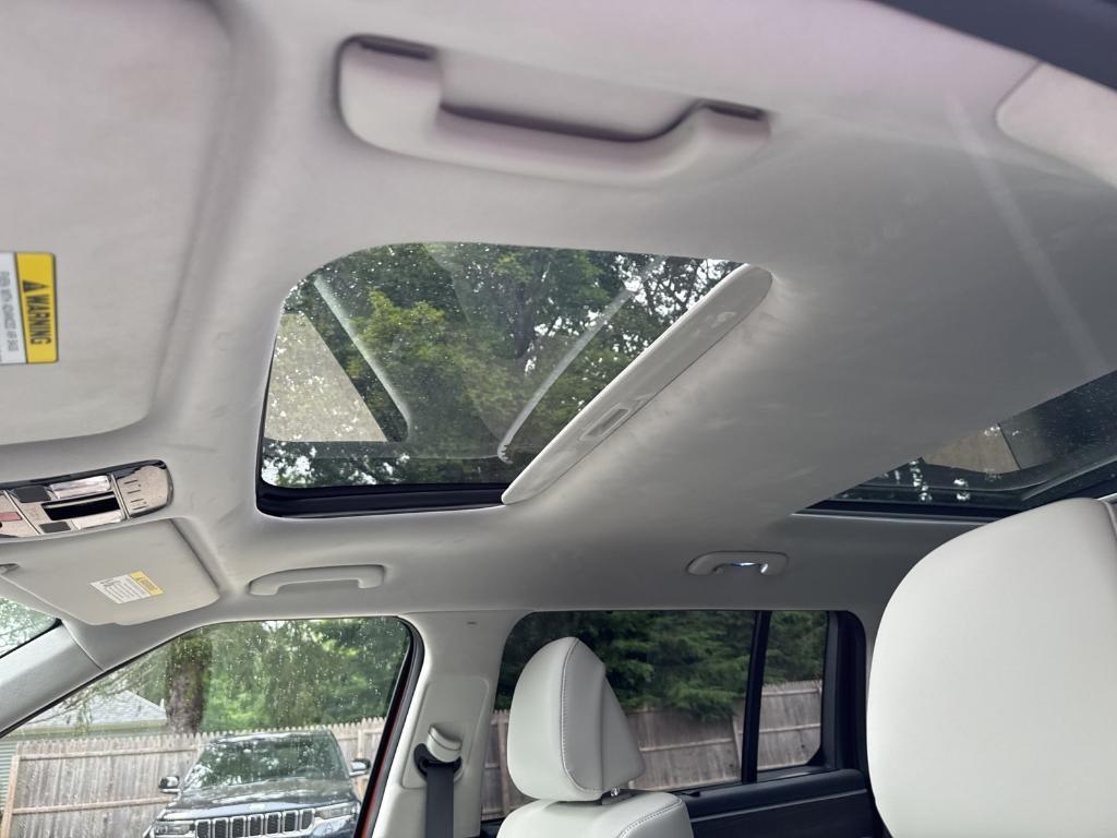 used 2024 Hyundai Santa Fe car, priced at $39,990