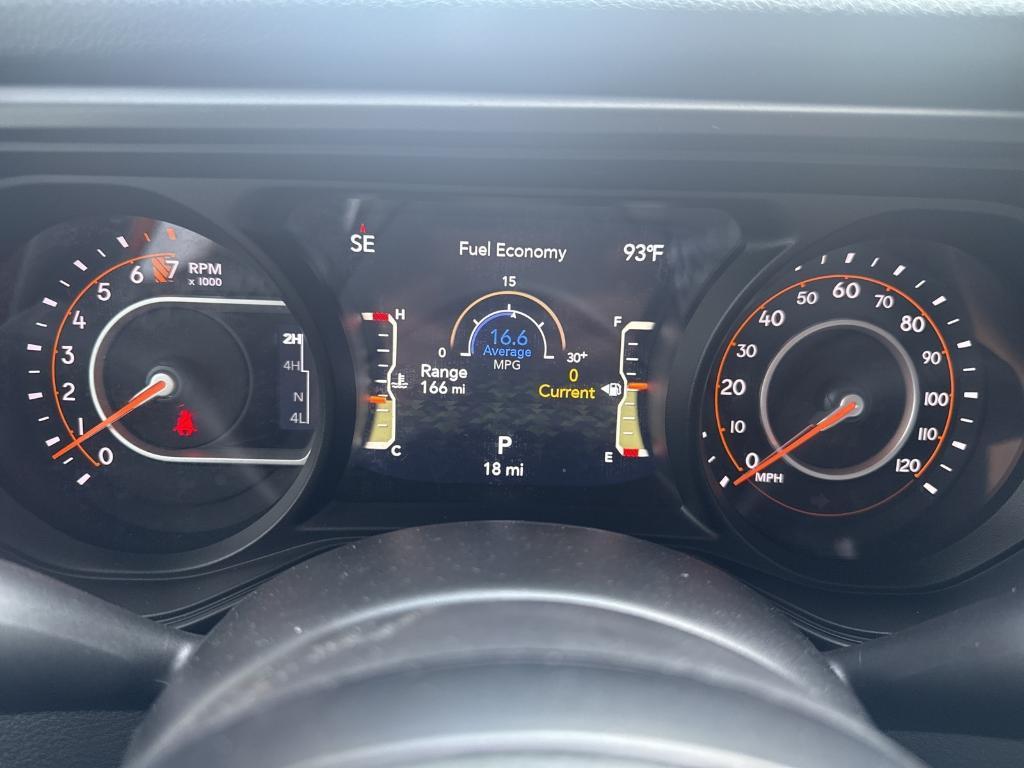 new 2025 Jeep Gladiator car, priced at $52,450