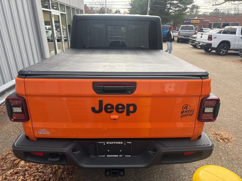 new 2025 Jeep Gladiator car, priced at $52,450