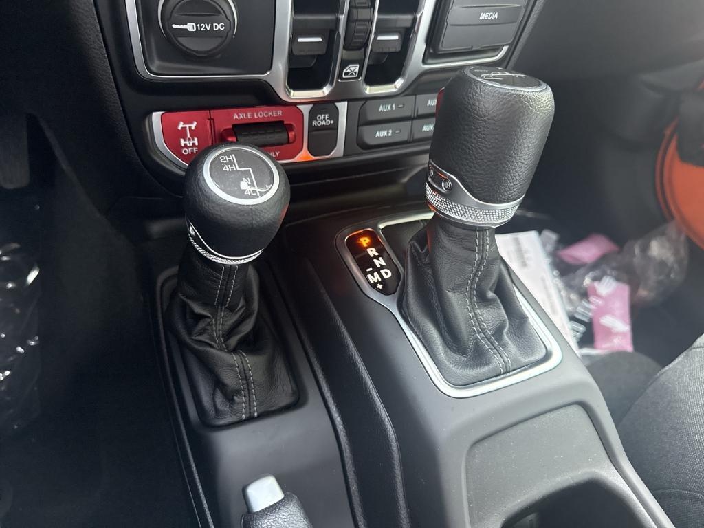 new 2025 Jeep Gladiator car, priced at $52,450