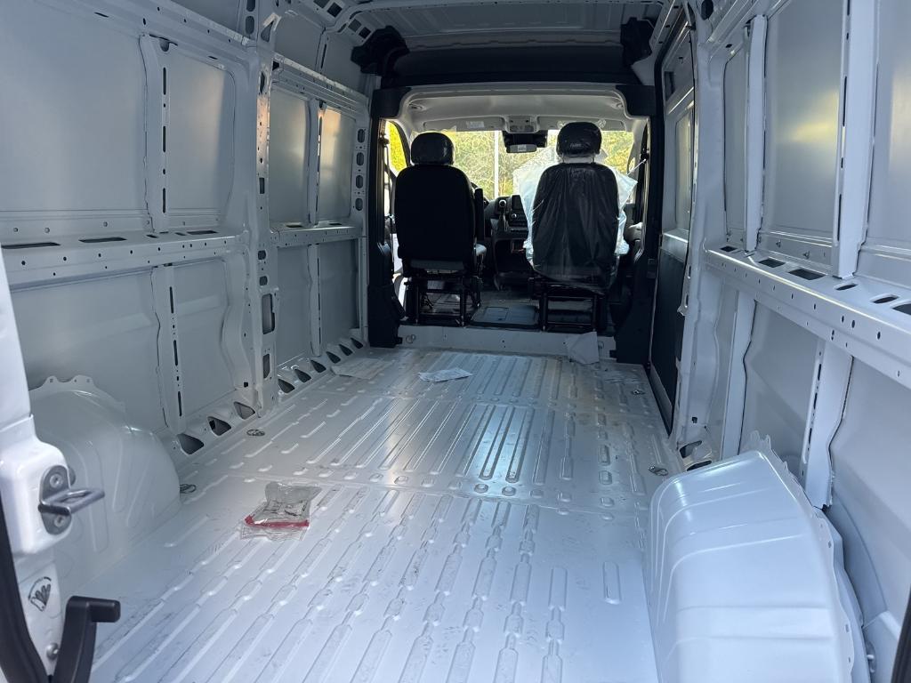 new 2025 Ram ProMaster 2500 car, priced at $51,428
