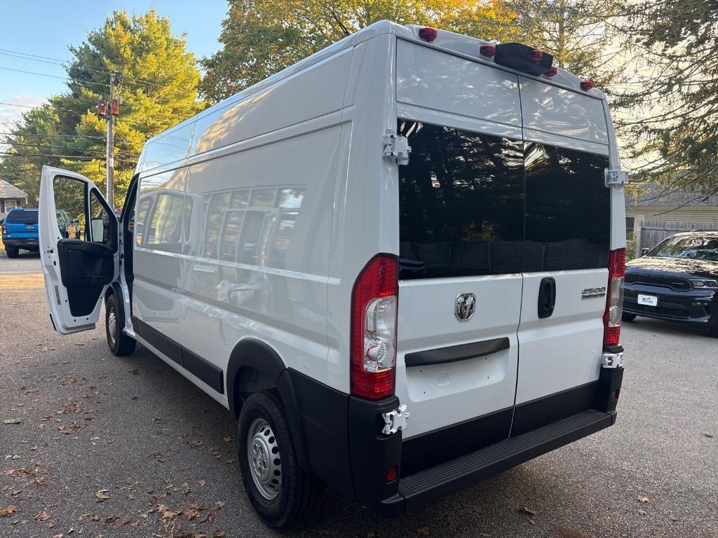 new 2025 Ram ProMaster 2500 car, priced at $51,428
