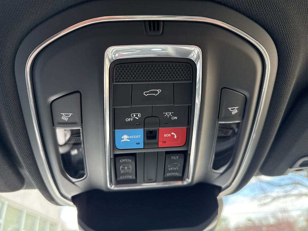 new 2025 Jeep Grand Cherokee L car, priced at $50,375
