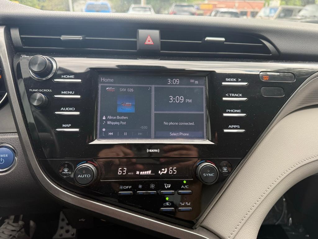 used 2020 Toyota Camry Hybrid car, priced at $21,685