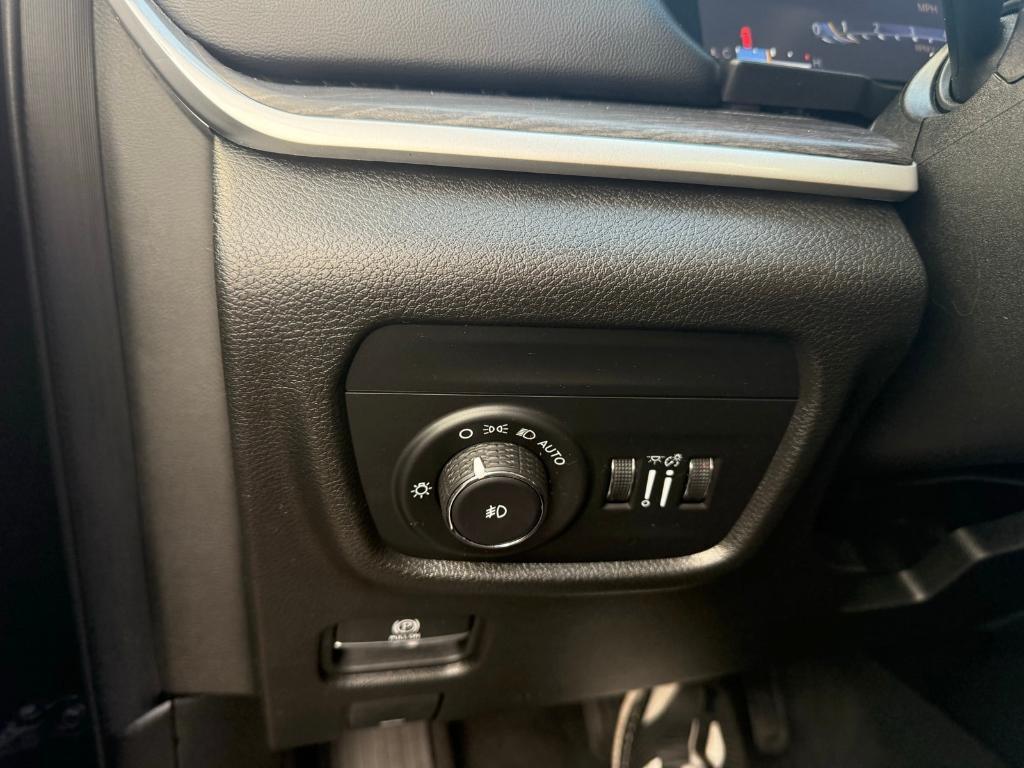 used 2021 Jeep Grand Cherokee L car, priced at $30,605