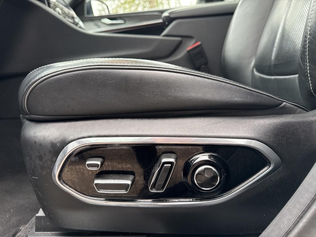 used 2021 Jeep Grand Cherokee L car, priced at $33,757
