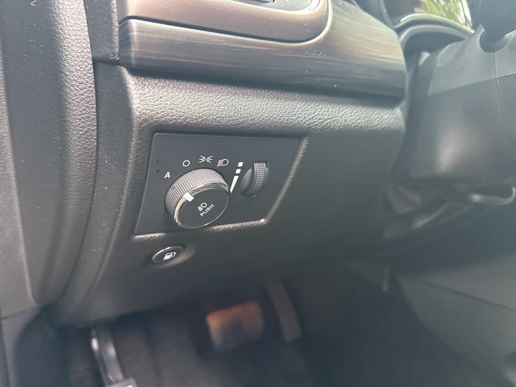 used 2021 Jeep Grand Cherokee car, priced at $26,499