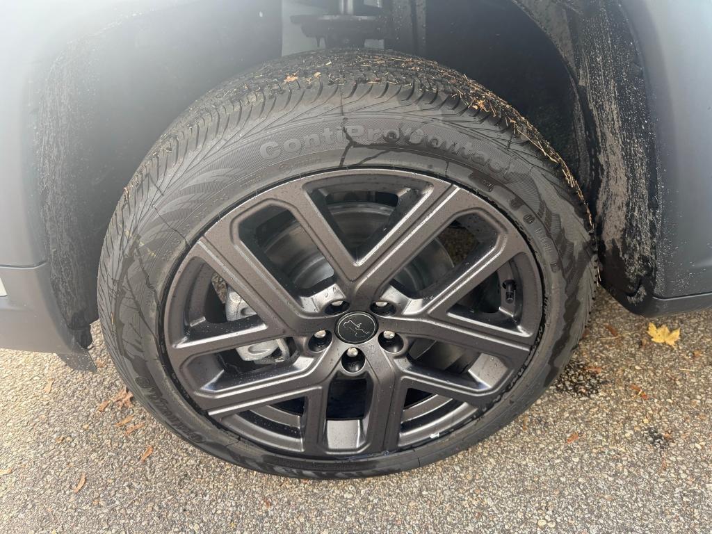 new 2026 Jeep Compass car, priced at $40,025