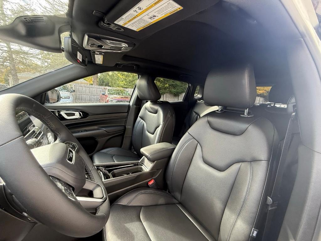 new 2026 Jeep Compass car, priced at $40,025