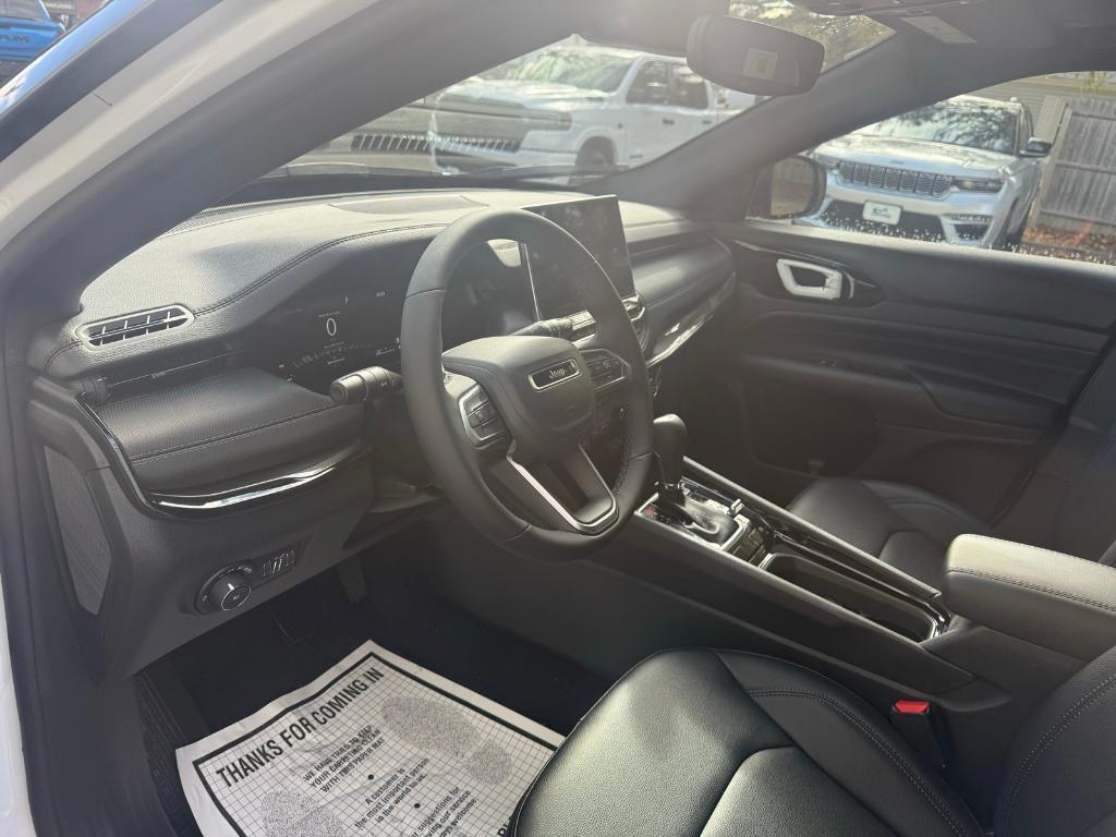 new 2026 Jeep Compass car, priced at $40,025