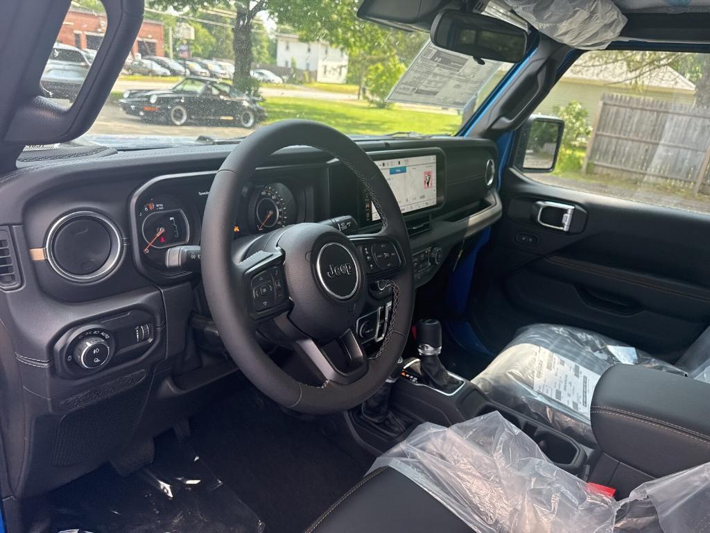 new 2025 Jeep Gladiator car, priced at $49,410