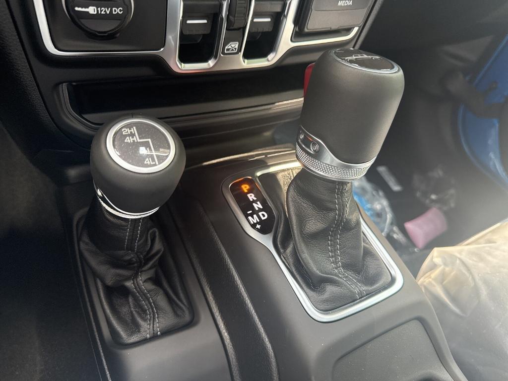 new 2025 Jeep Gladiator car, priced at $49,410