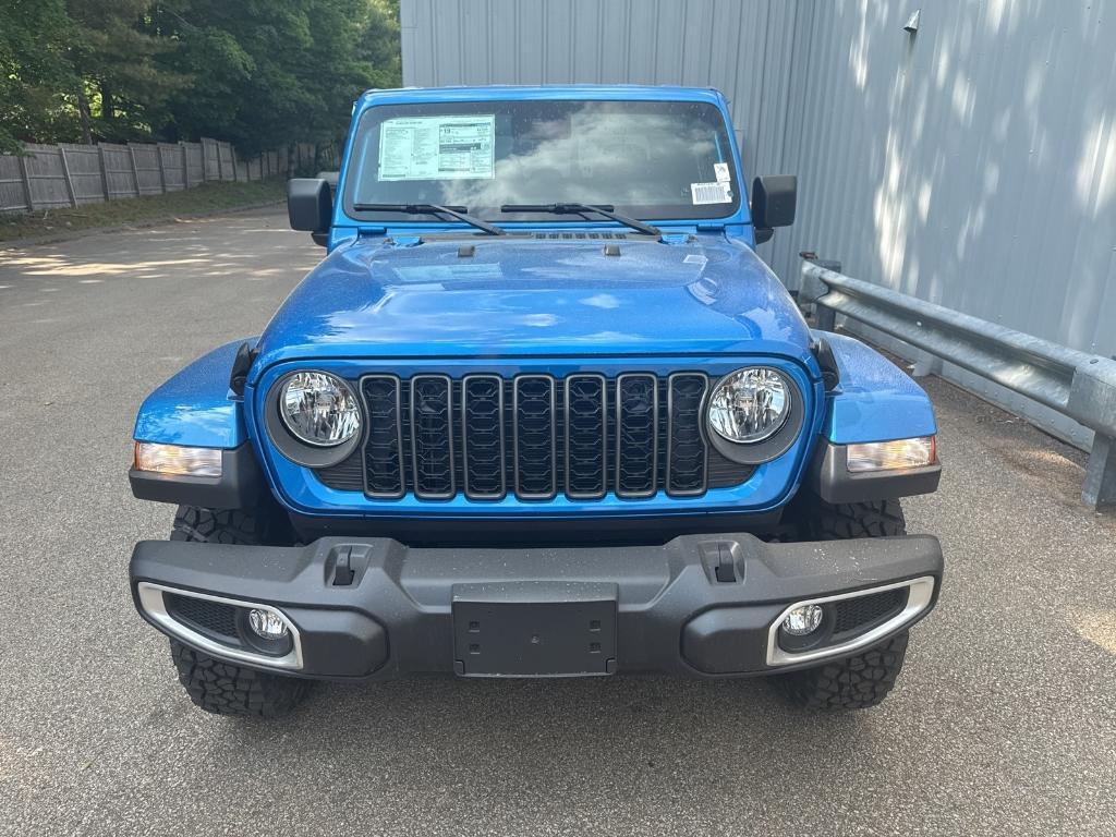 new 2025 Jeep Gladiator car, priced at $47,818