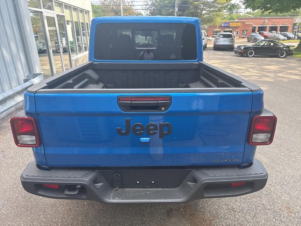 new 2025 Jeep Gladiator car, priced at $49,410
