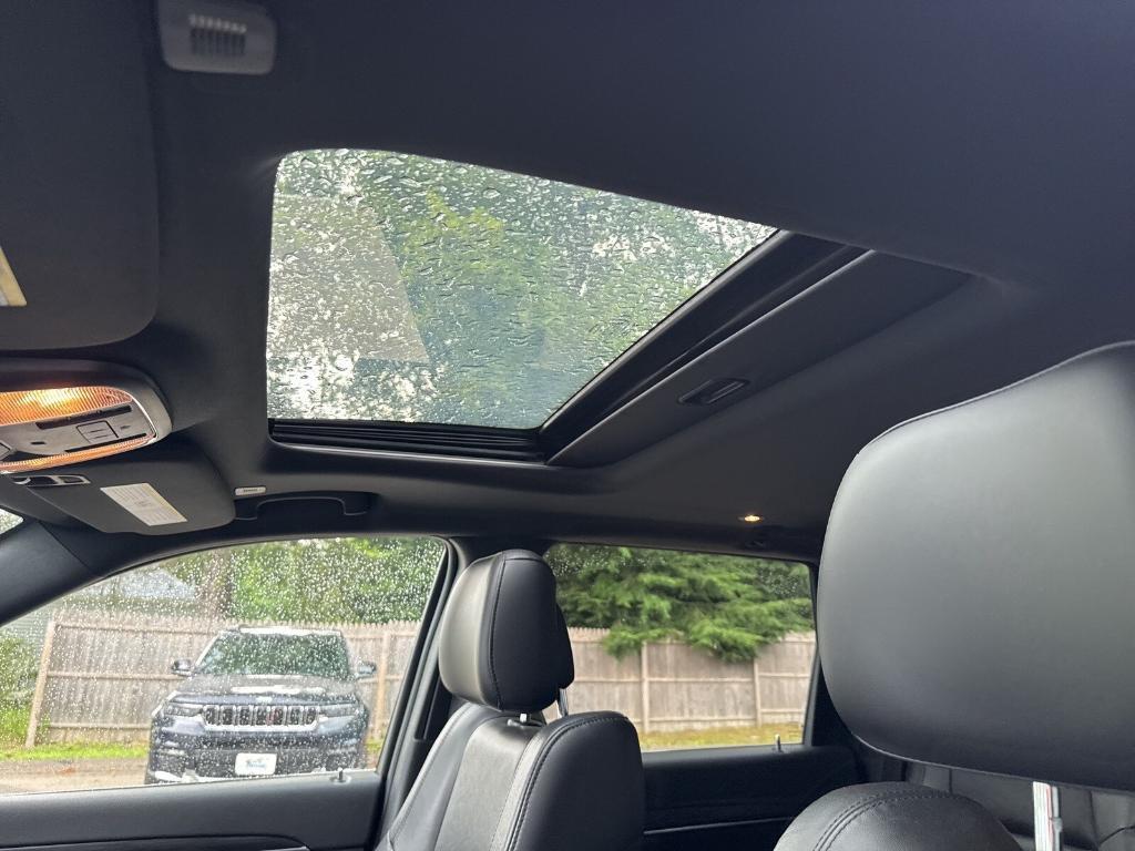 used 2021 Jeep Grand Cherokee car, priced at $27,862