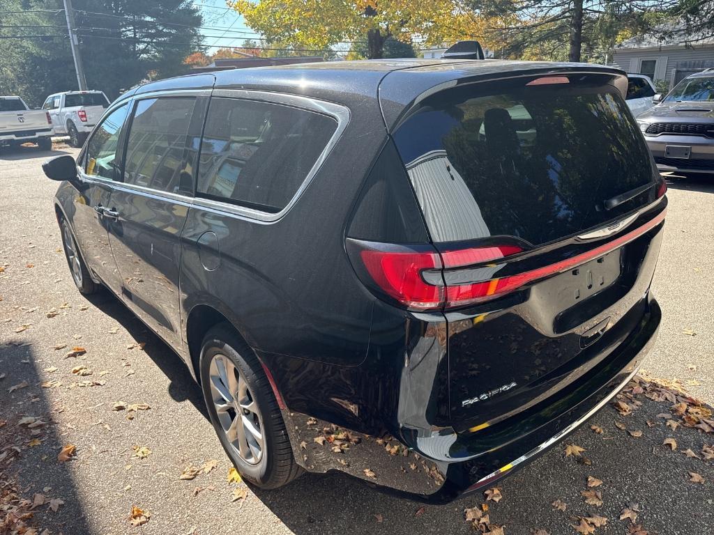 new 2025 Chrysler Pacifica car, priced at $47,848
