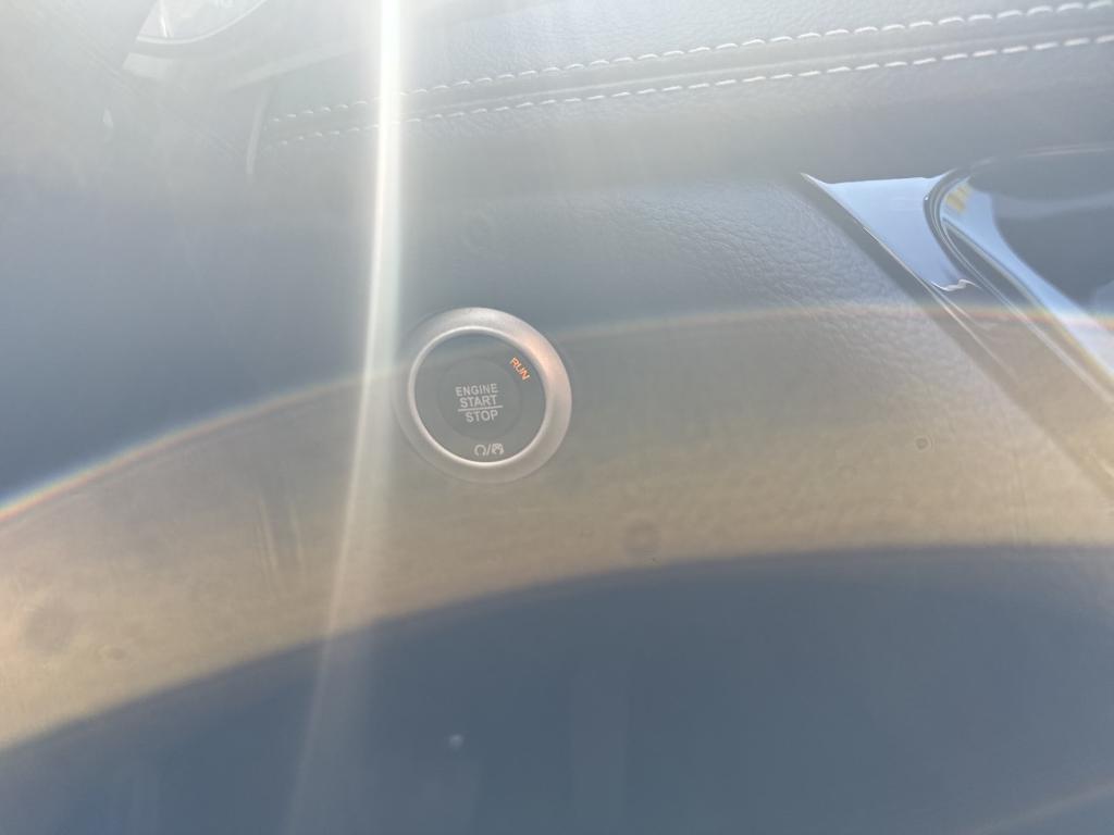 new 2025 Chrysler Pacifica car, priced at $47,848