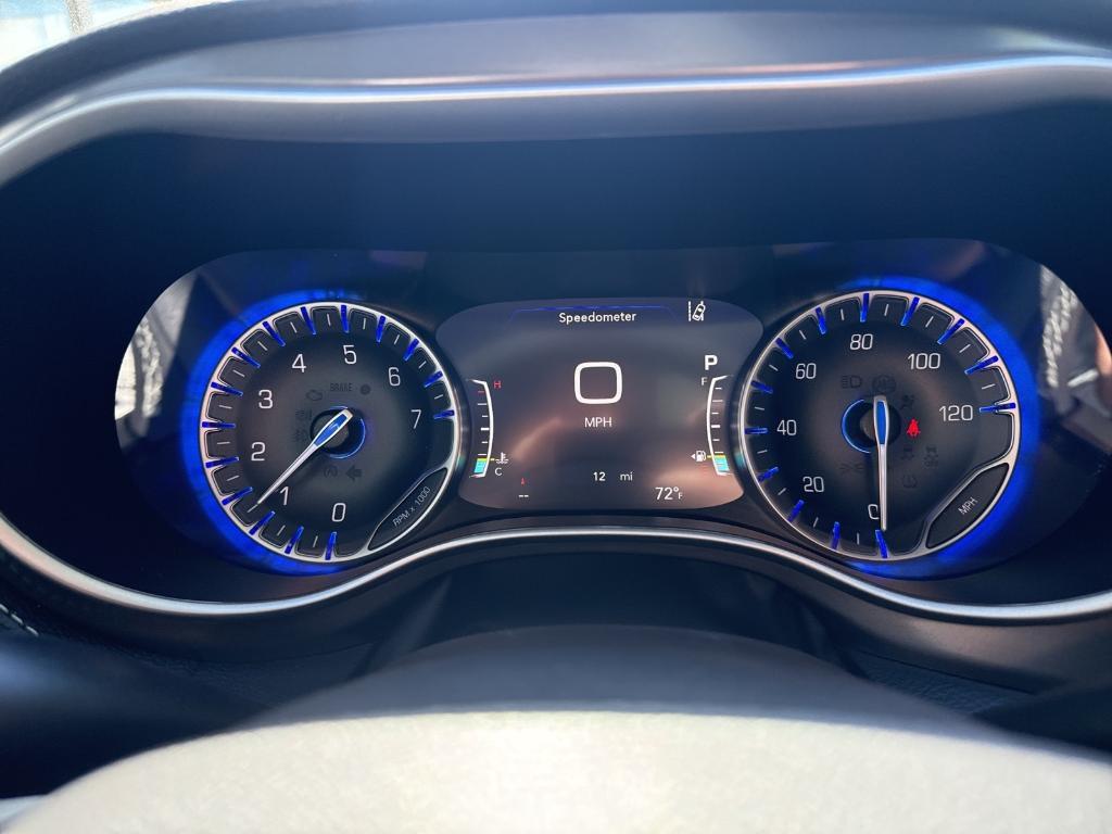 new 2025 Chrysler Pacifica car, priced at $47,848