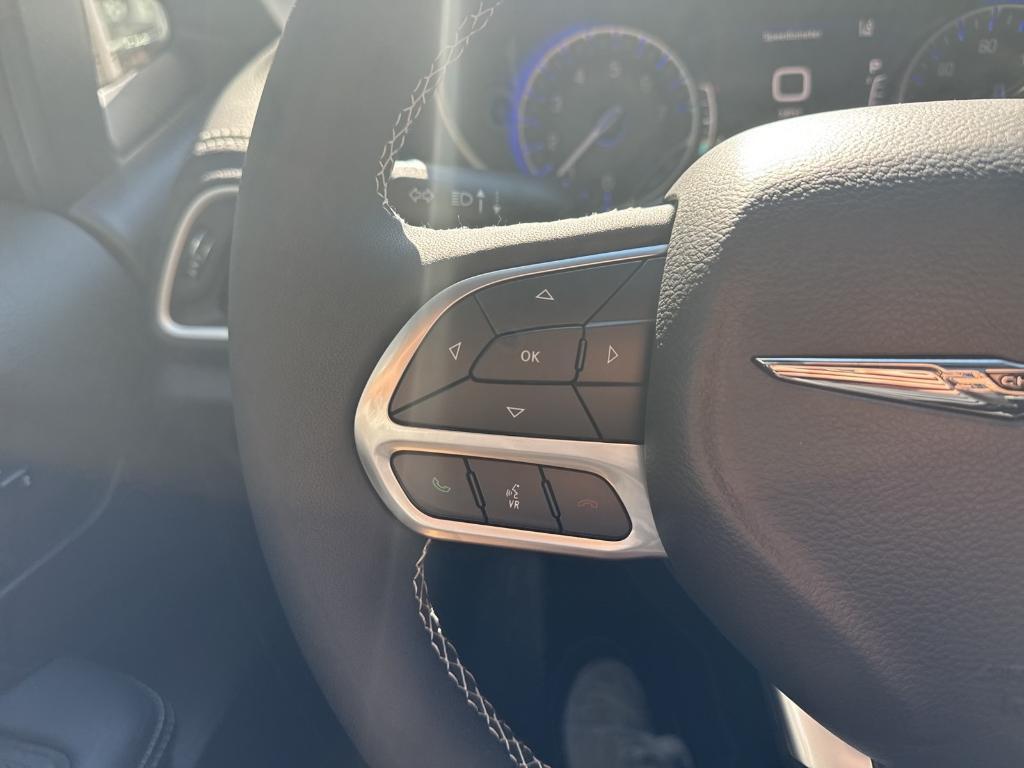 new 2025 Chrysler Pacifica car, priced at $47,848