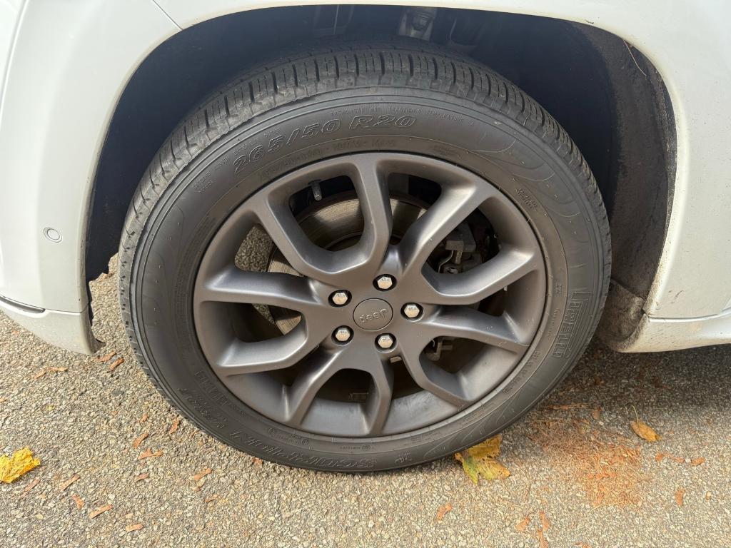 used 2021 Jeep Grand Cherokee car, priced at $28,845