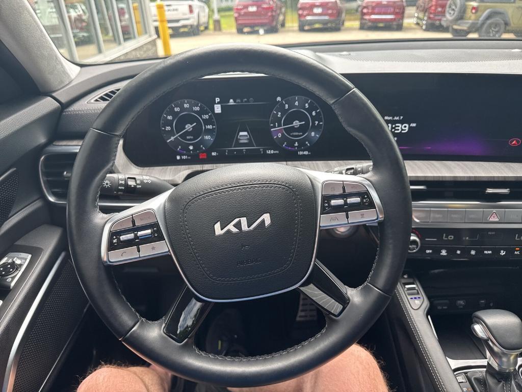 used 2024 Kia Telluride car, priced at $43,881