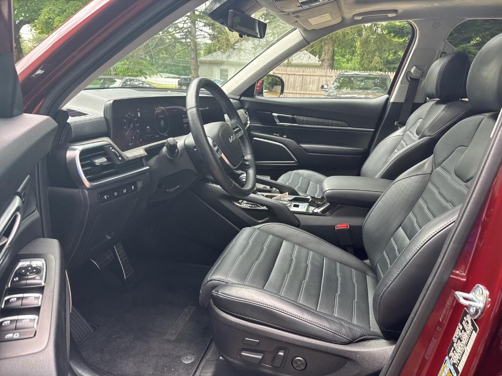 used 2024 Kia Telluride car, priced at $43,881
