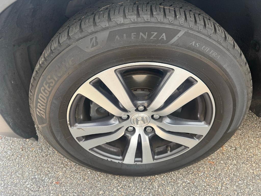 used 2018 Honda Pilot car, priced at $21,387