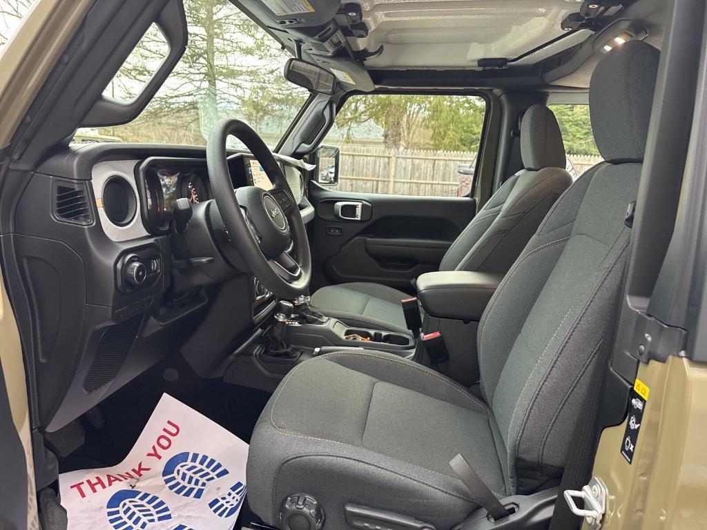 new 2025 Jeep Wrangler car, priced at $48,658