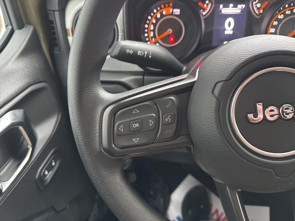 new 2025 Jeep Wrangler car, priced at $48,658