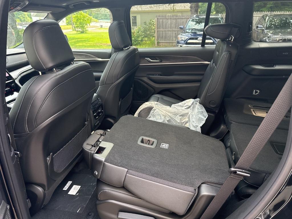 new 2025 Jeep Grand Cherokee L car, priced at $52,110