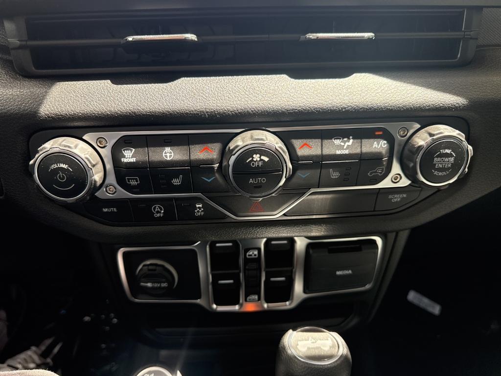 new 2025 Jeep Wrangler car, priced at $49,296