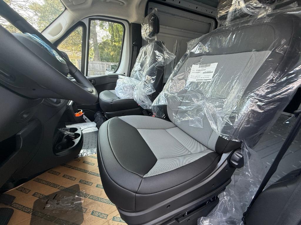 new 2025 Ram ProMaster 2500 car, priced at $53,750