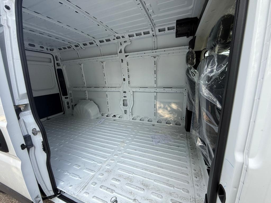 new 2025 Ram ProMaster 2500 car, priced at $53,750