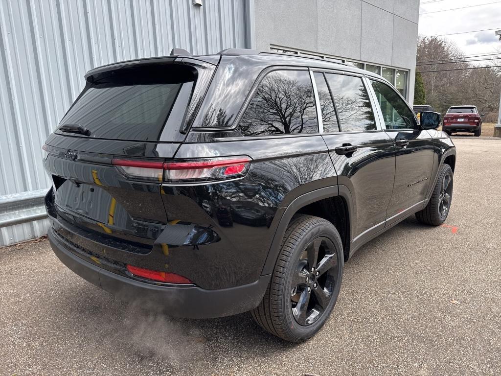 new 2025 Jeep Grand Cherokee car, priced at $52,535
