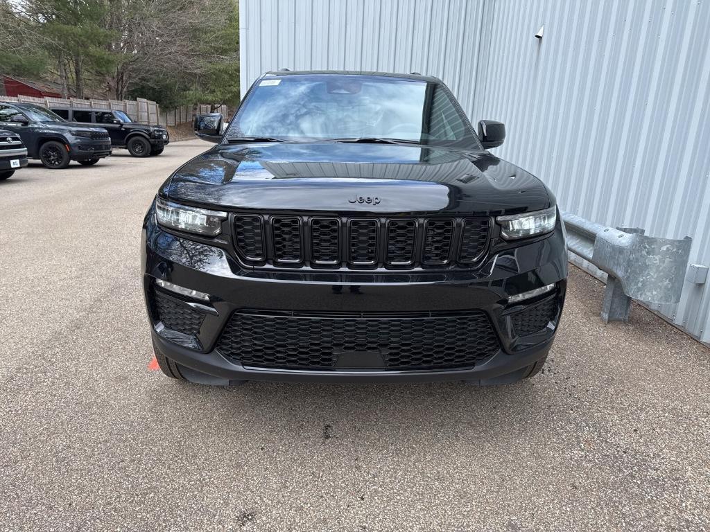 new 2025 Jeep Grand Cherokee car, priced at $52,535