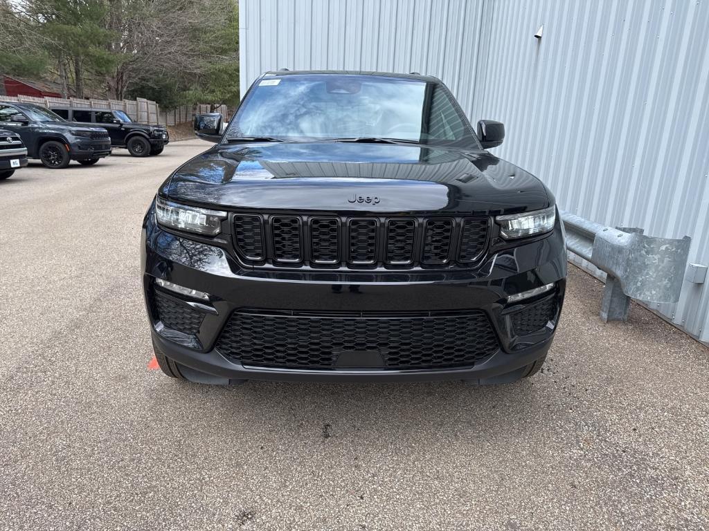 new 2025 Jeep Grand Cherokee car, priced at $51,197